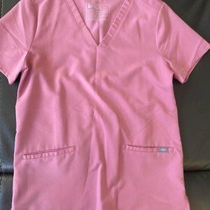 Three Pocket Scrub Top